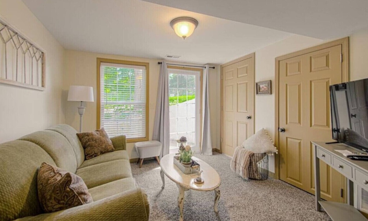 Liberty House | The Carriage House KC