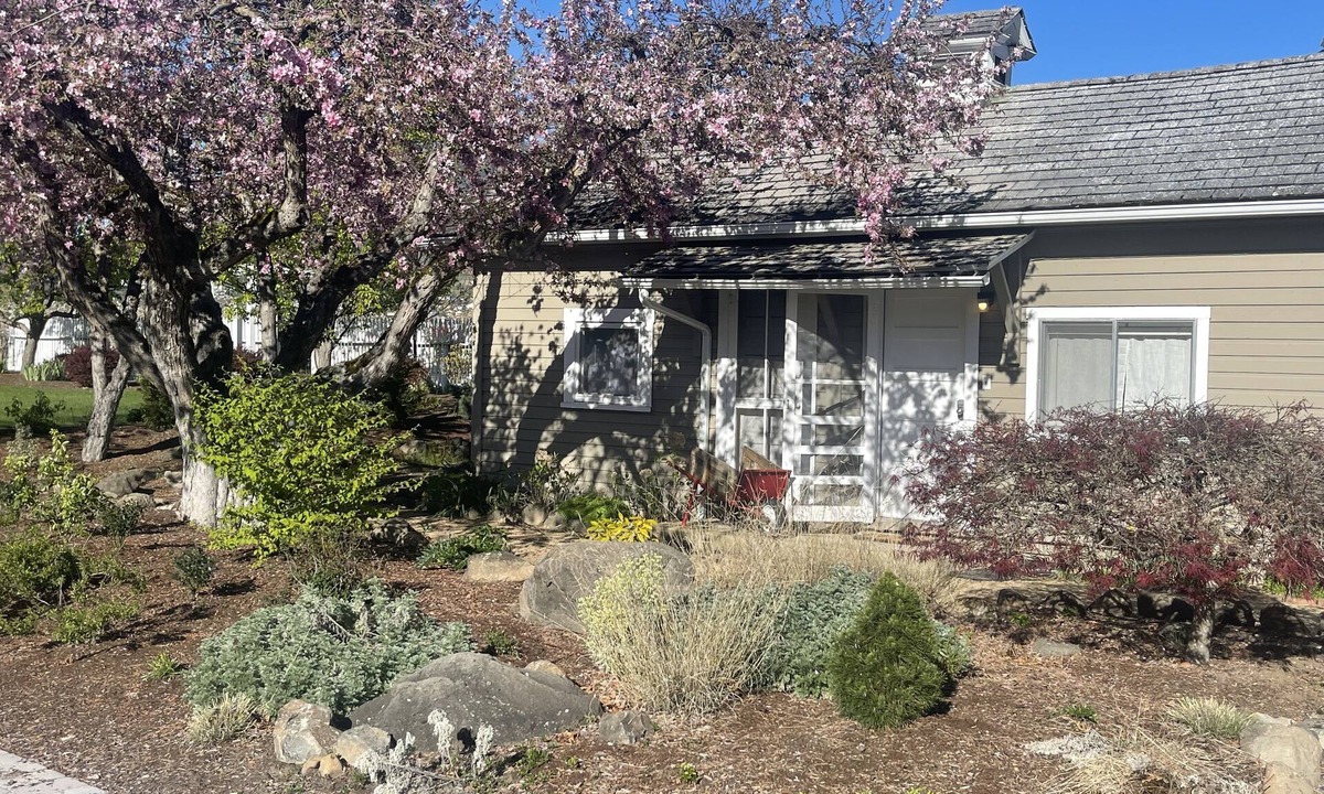 Medford Cottage | The Carriage House