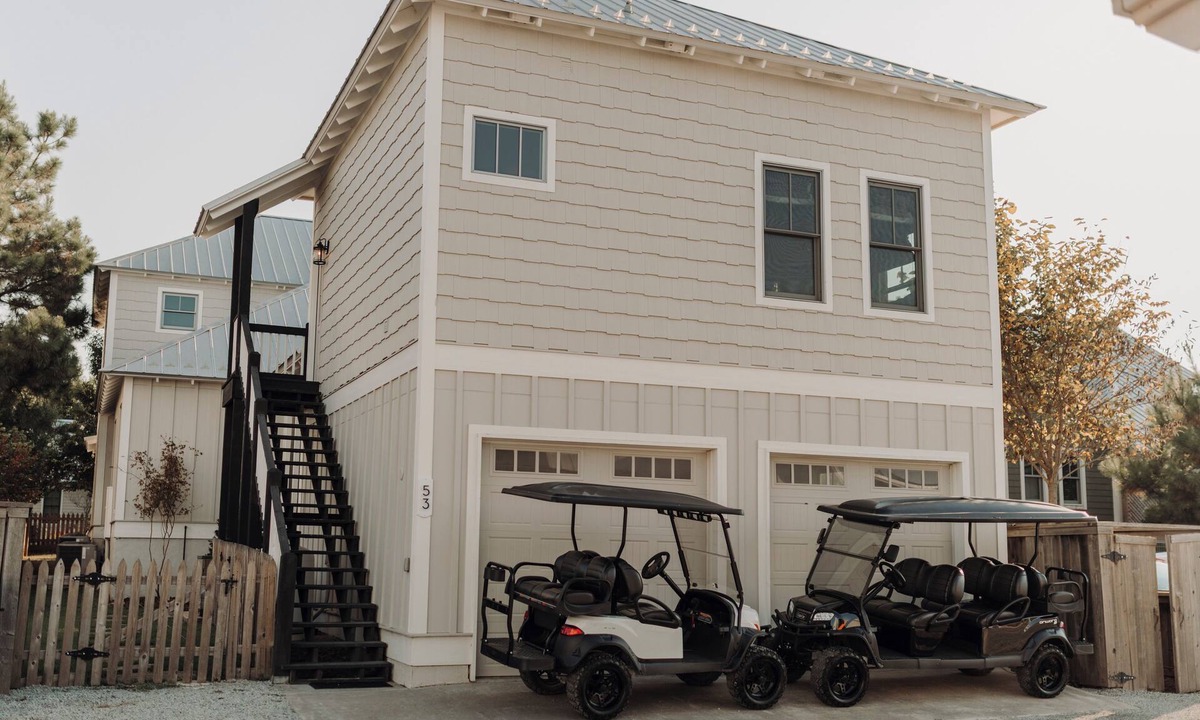 Eufaula House | The Cart House Sleeps 21 2 Homes Golf Carts
