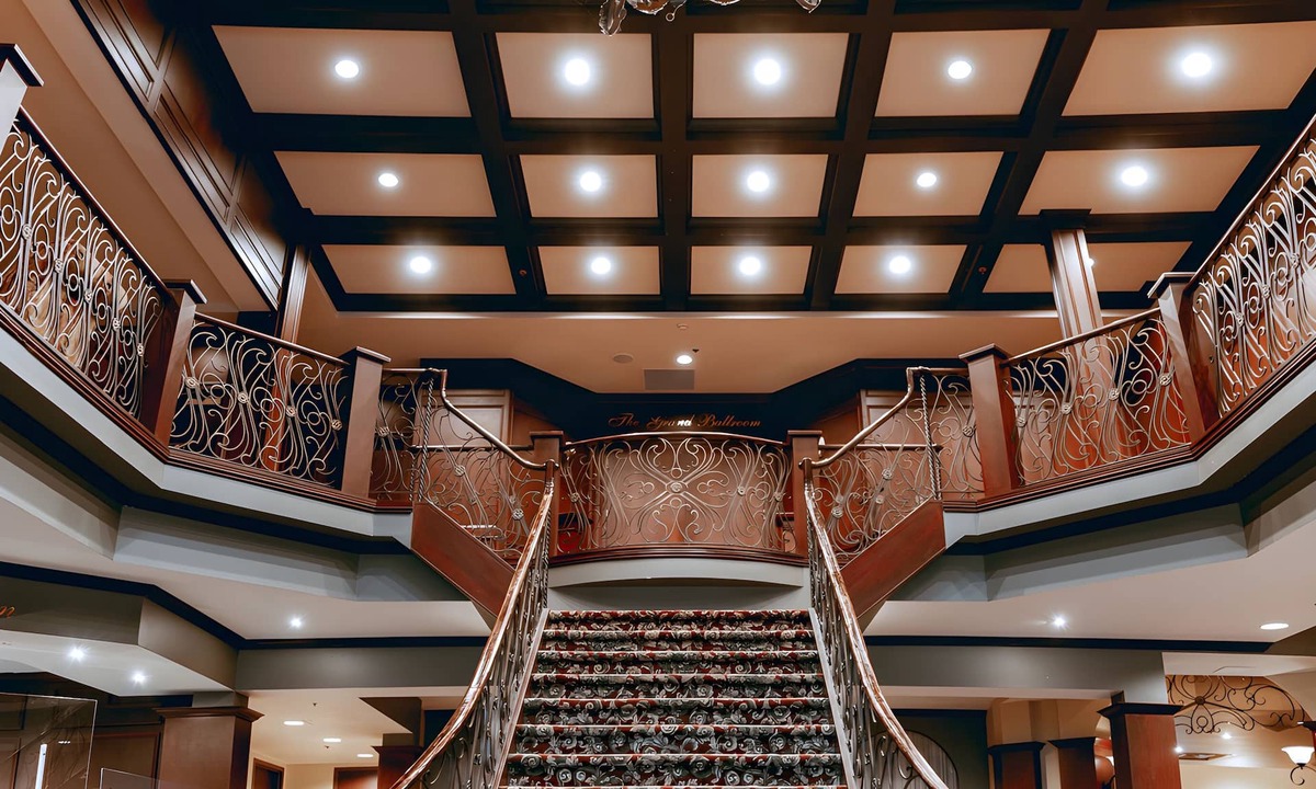 Grimsby Hotel | The Casablanca Hotel