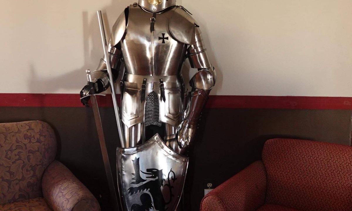 Scottsbluff Hotel | The Castle Inn