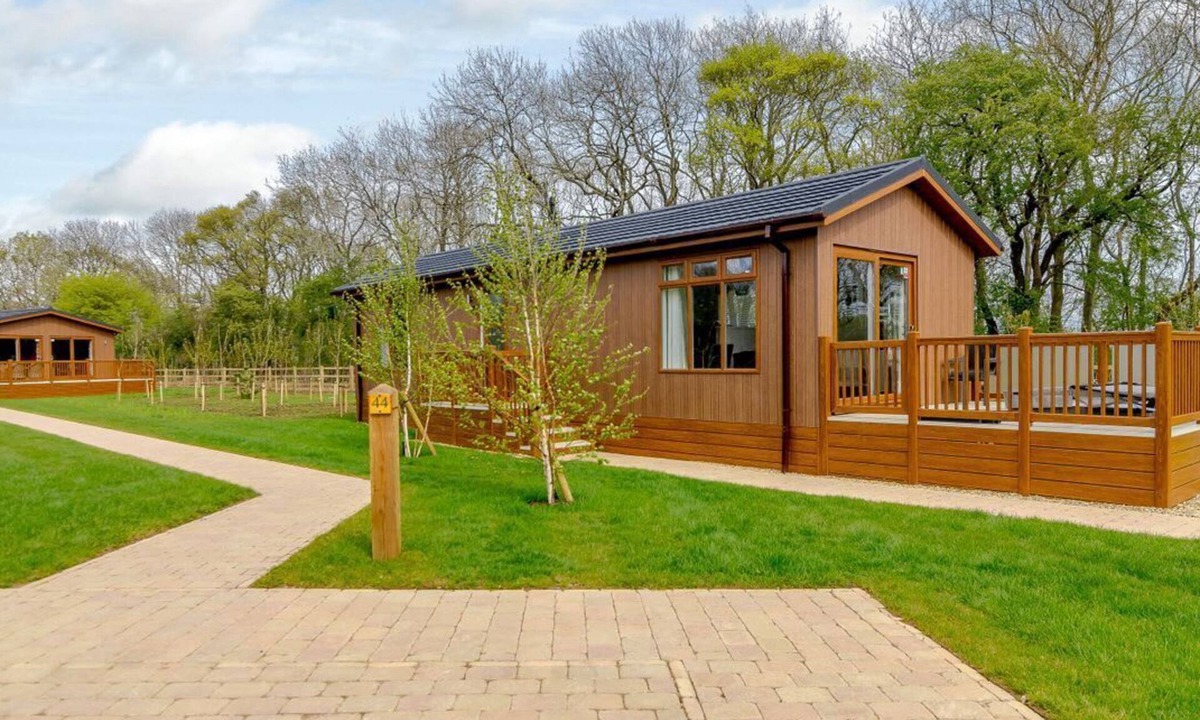 Fotheringhay Cabin | The Castor, Rockingham Forest