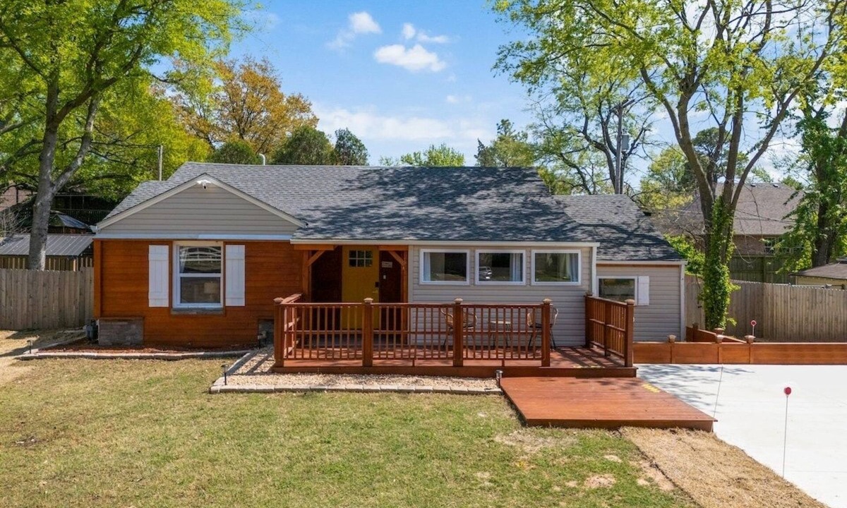 Tulsa House | The Cedar House in Highland Park