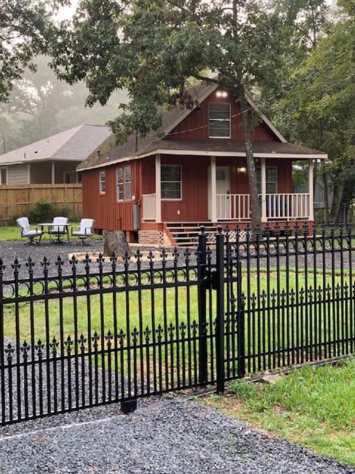 Montgomery House | The Cedar Shack near Lake Conroe