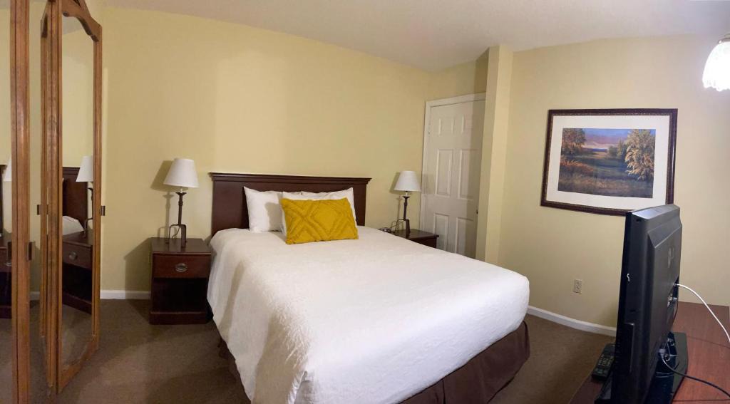 Pittsfield Hotel | The Central Downtown Inn Suites