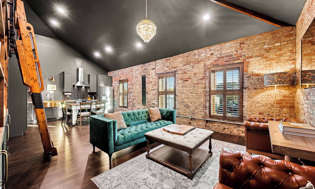 Madison Hotel | The Chandler Hotel