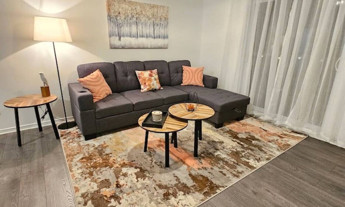 Communaute-Urbaine-de-l'Outaouais Apartment | The charming 3 bedroom with a river view