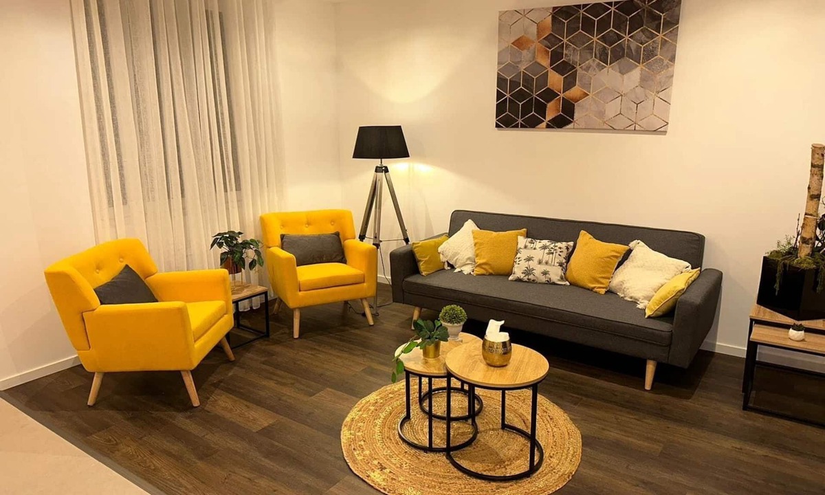 Republique - Tolstoi Apartment | The charming two-bedroom Parilly Republic