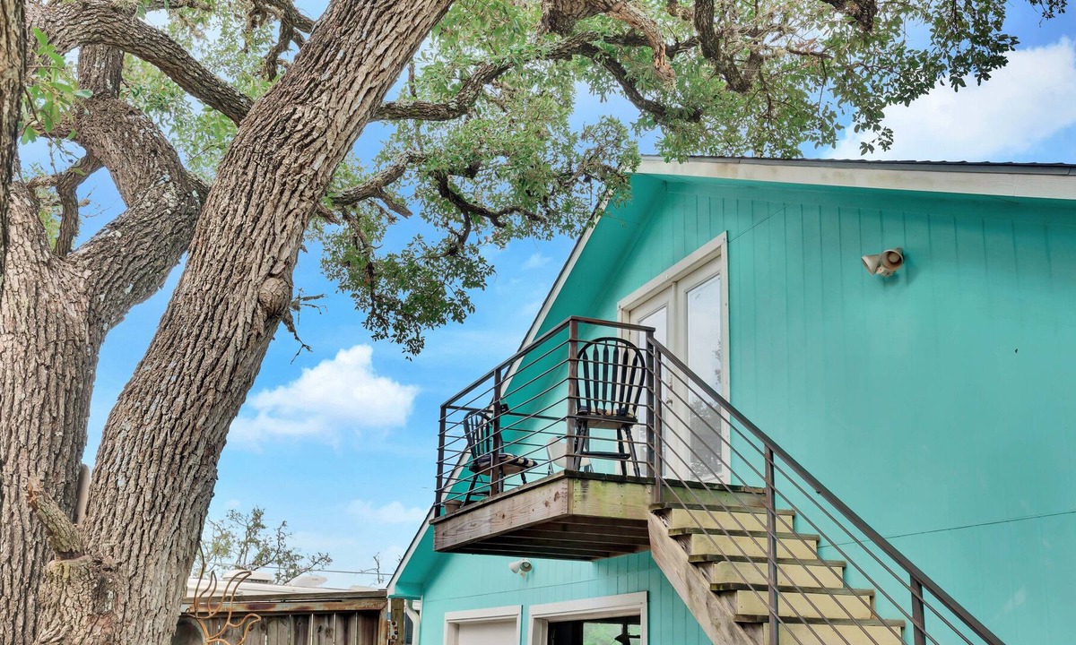 Manchaca House | The Chateau Unit D