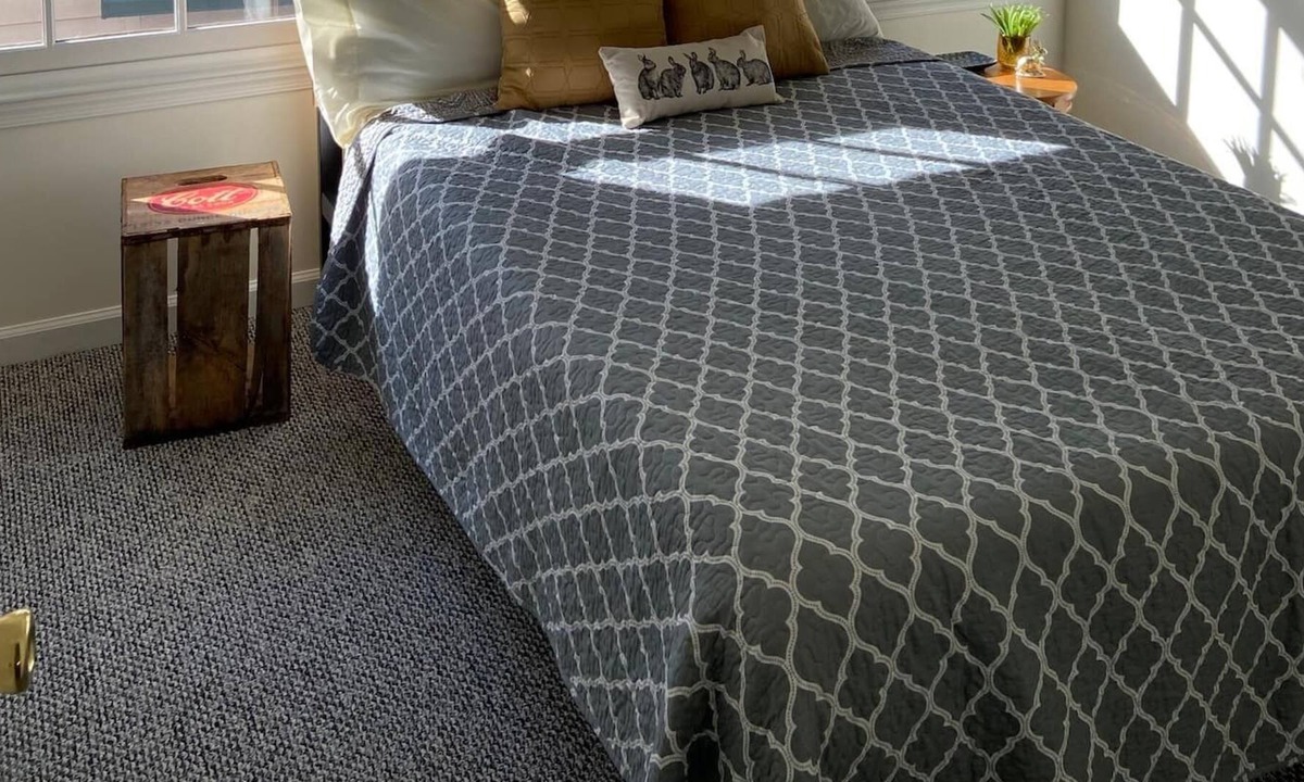 Chesapeake City Apartment | The Checkered Rabbit