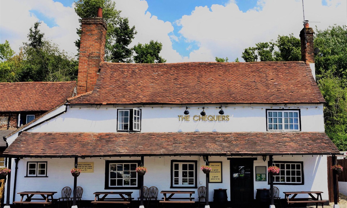 Amersham Bed & Breakfast | The Chequers Inn