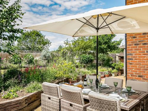 Aubourn House | The Cherry Tree