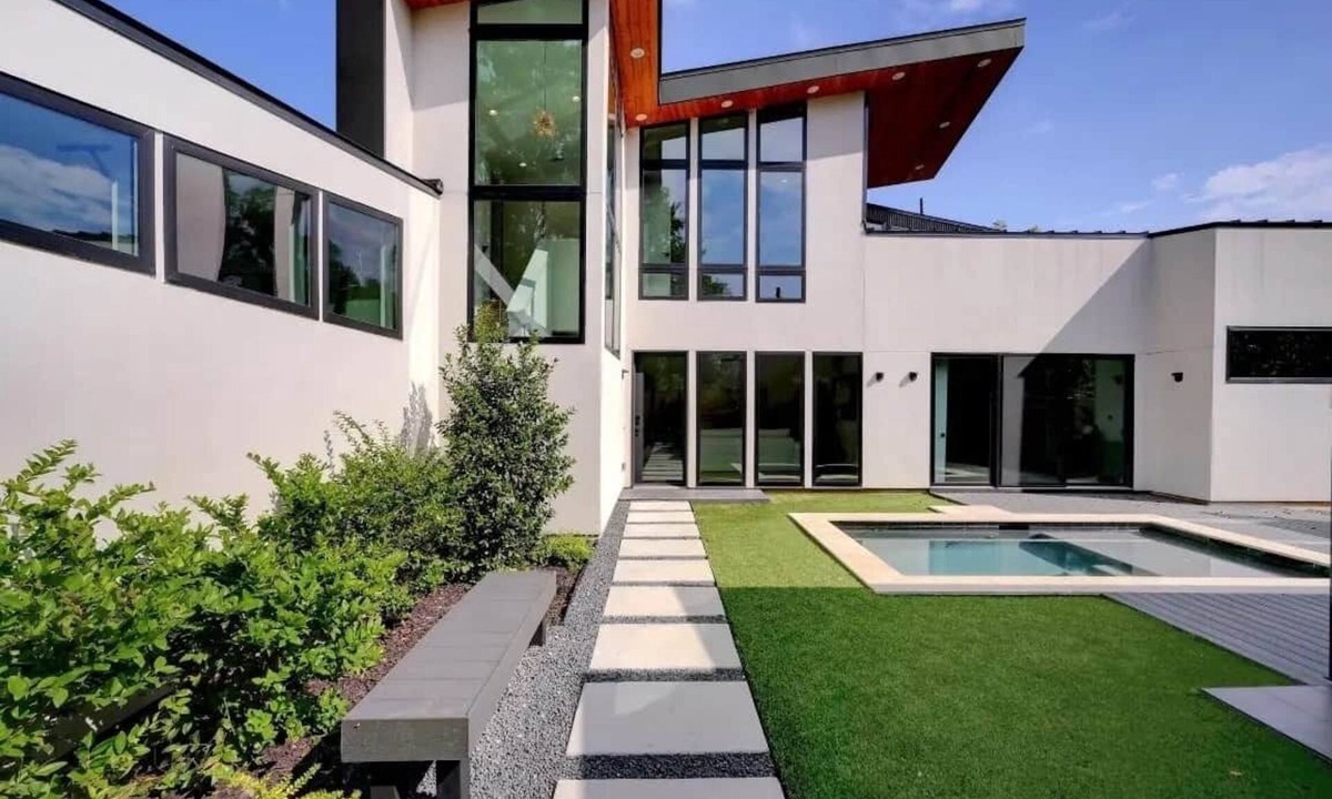 Govalle House | The Chote House - Designer Retreat + Pool + Casita