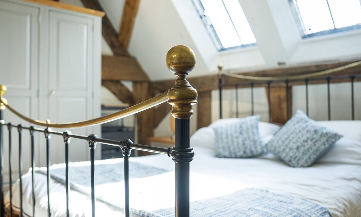 Alcester House | The Church Barn by Oracle