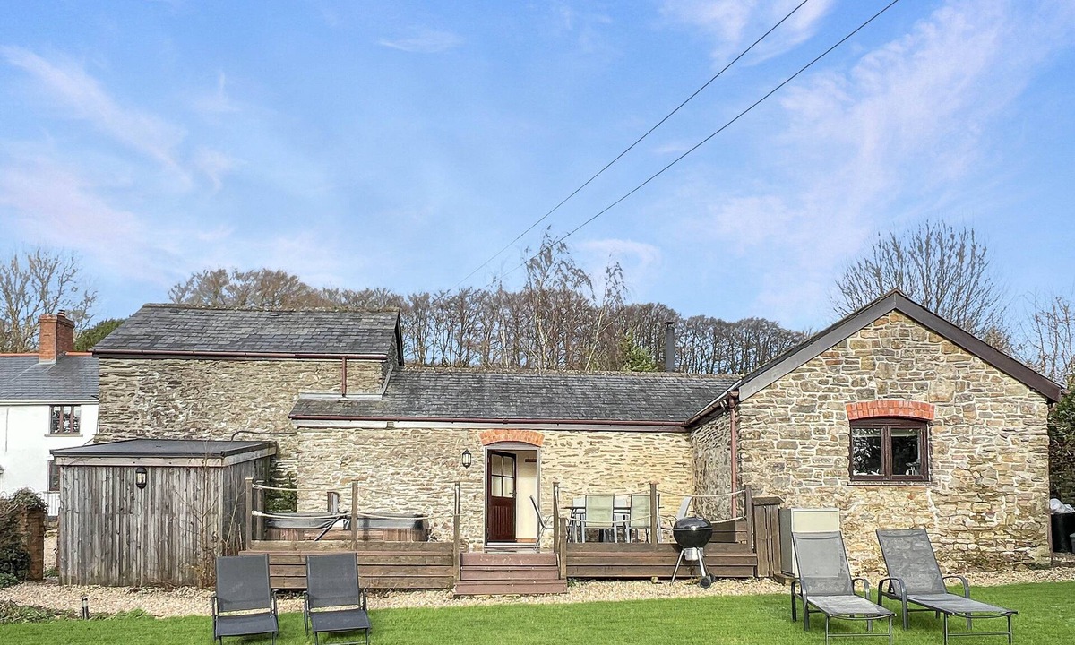 Saint Blazey Cottage | The Cider Barn, Waterrow, Nr Wivelsicombe