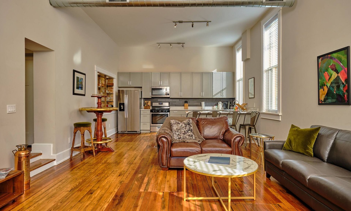 Pendleton Condo | The Cigar Store