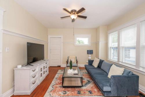 Roselawn Finance House | The Cincinnati Cottage