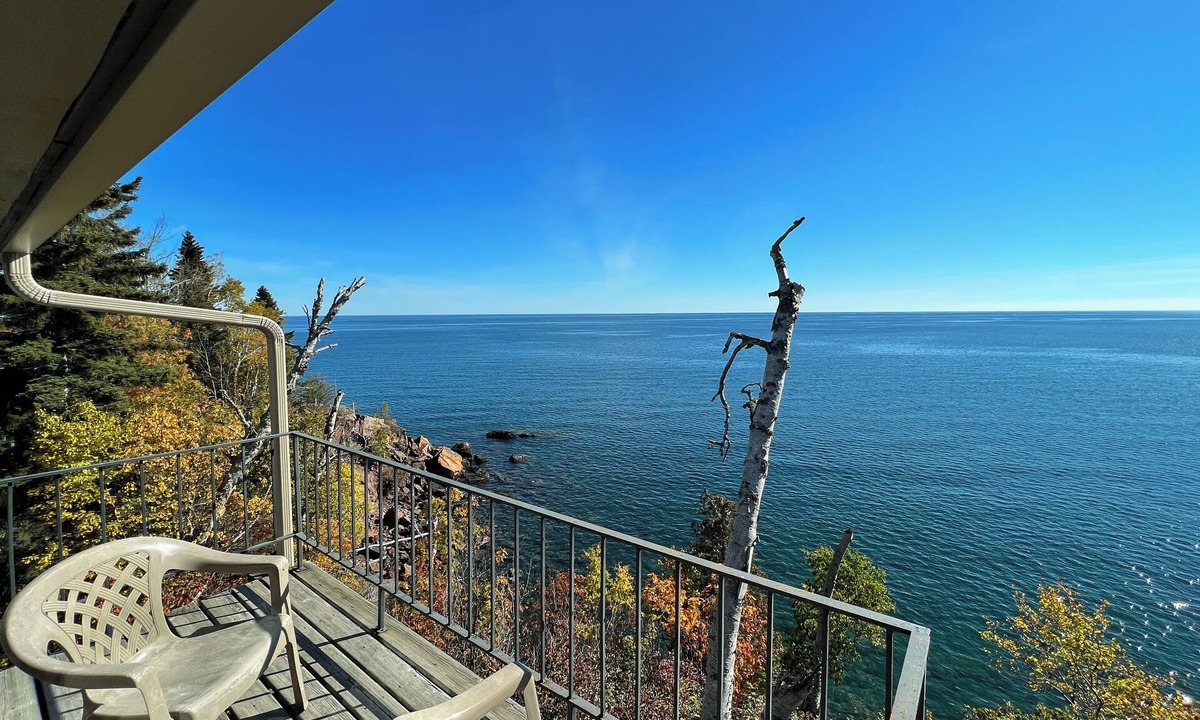 Tofte Hotel | The Cliff Dweller on Lake Superior