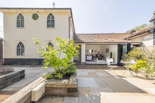 Diss House | The Clockhouse