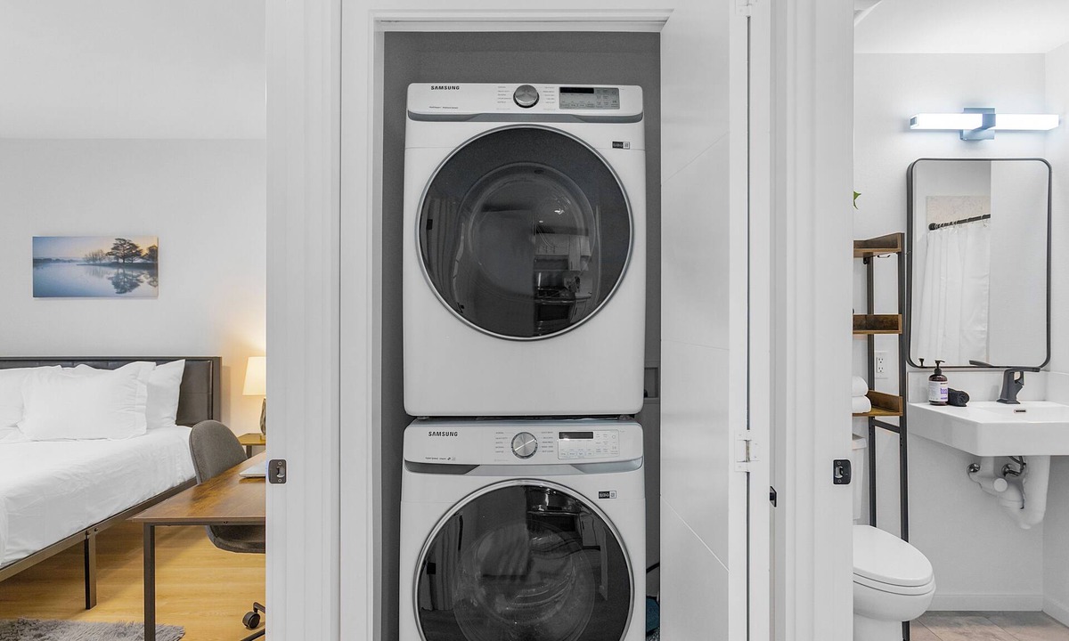 Atlantic Apartment | The Cloudbreak Townhome