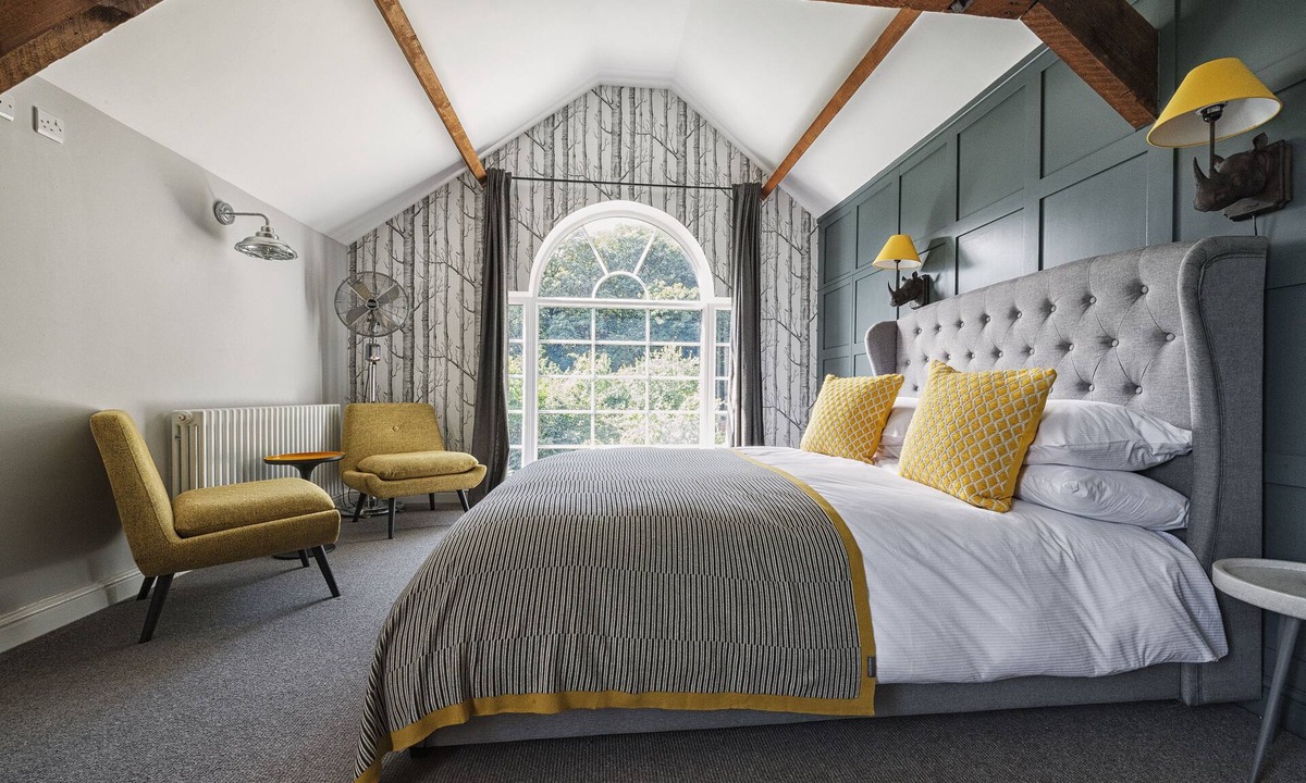 Darley Abbey Bed & Breakfast | The Coach House