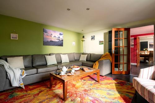 Neyland House | The Coach House