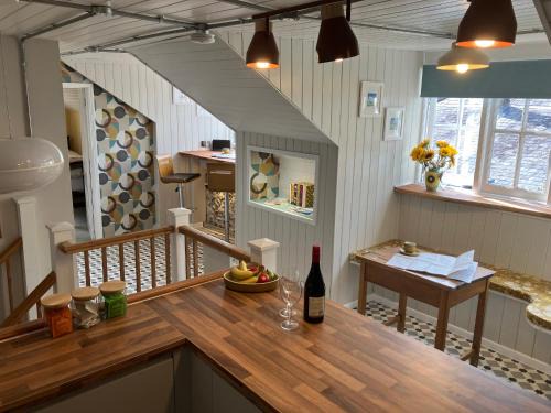 Godmanstone House | The Coach House - Trinity Lodge