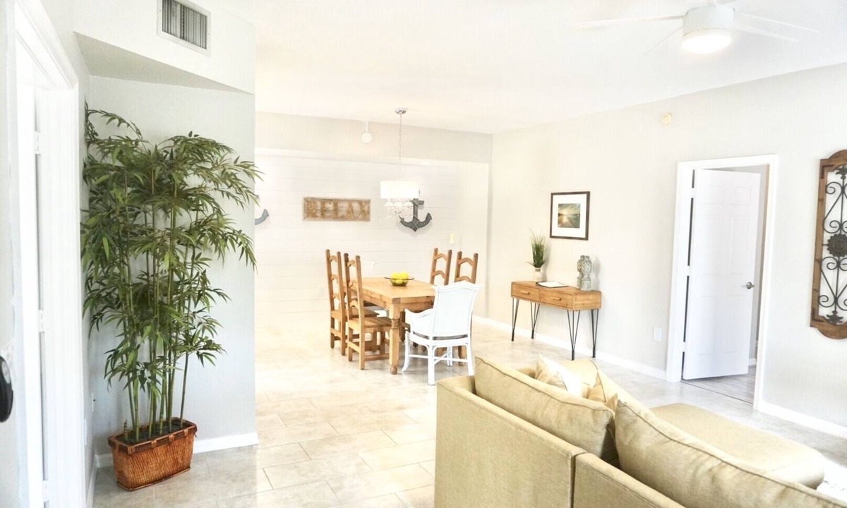 Bella Vista Condo | The Coastal Haven Walk To Beach! REMODELED