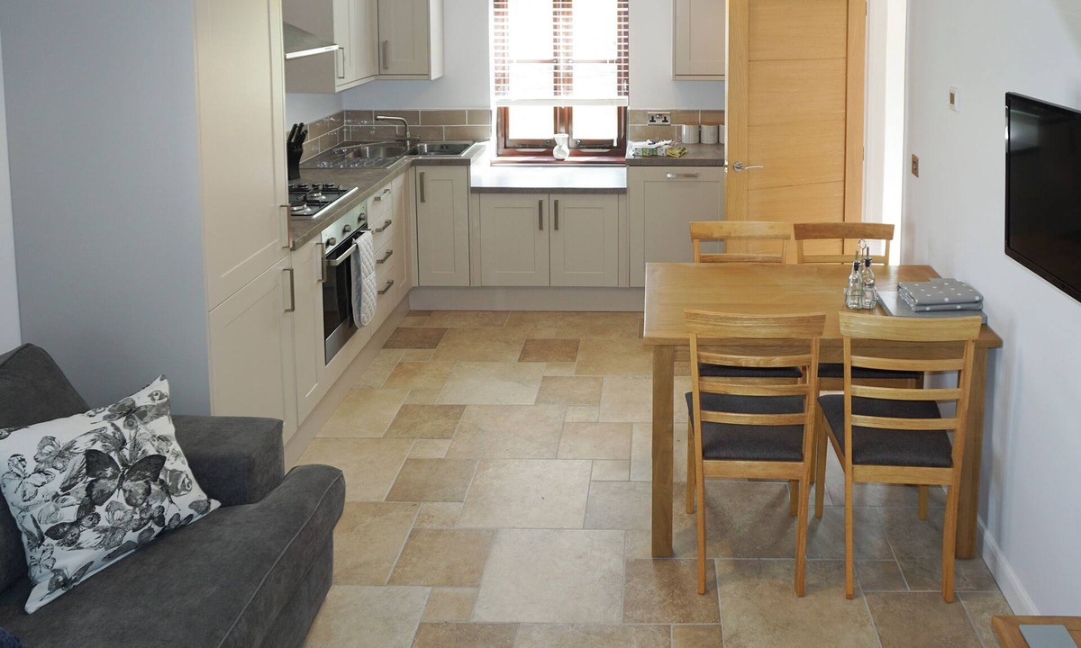 Shaldon Cottage | The Cob Barn - UKC1852