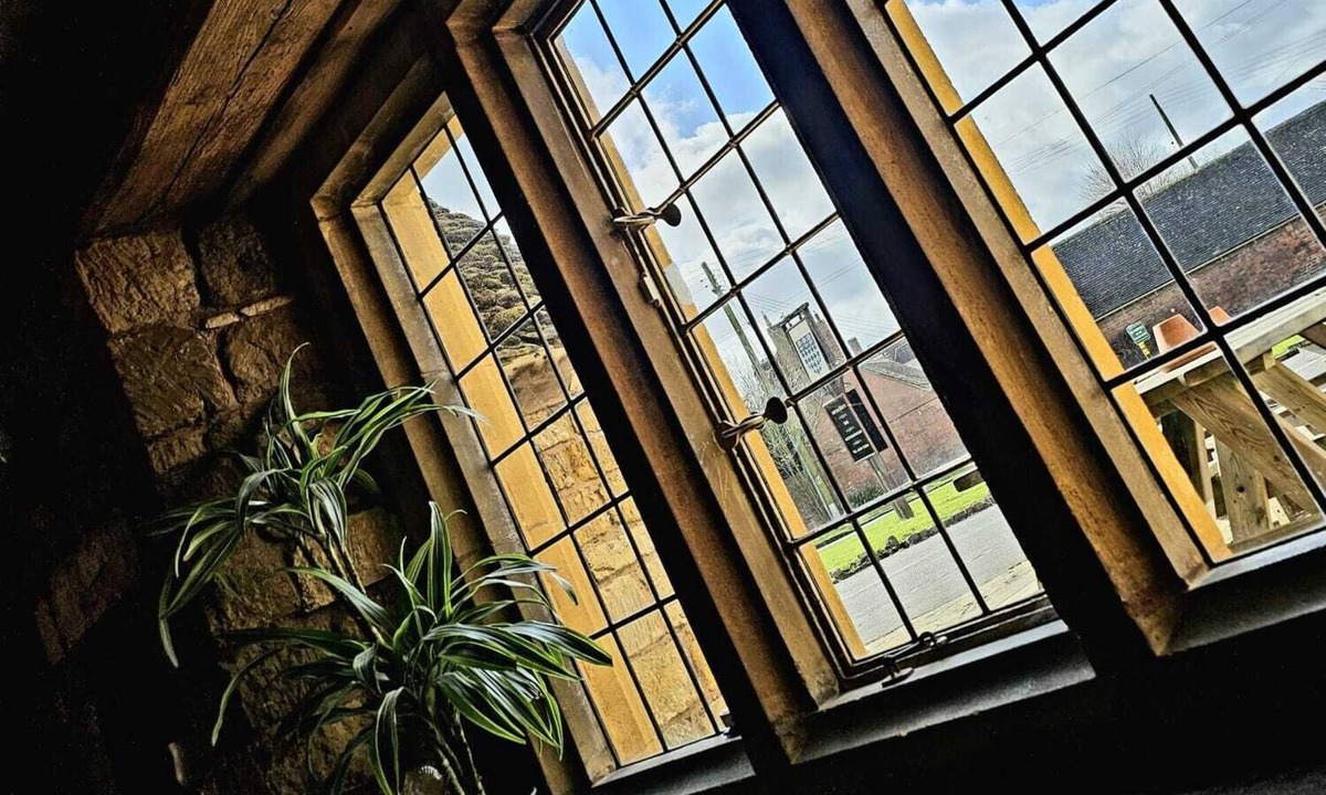 Quedgeley Hotel | The College Arms