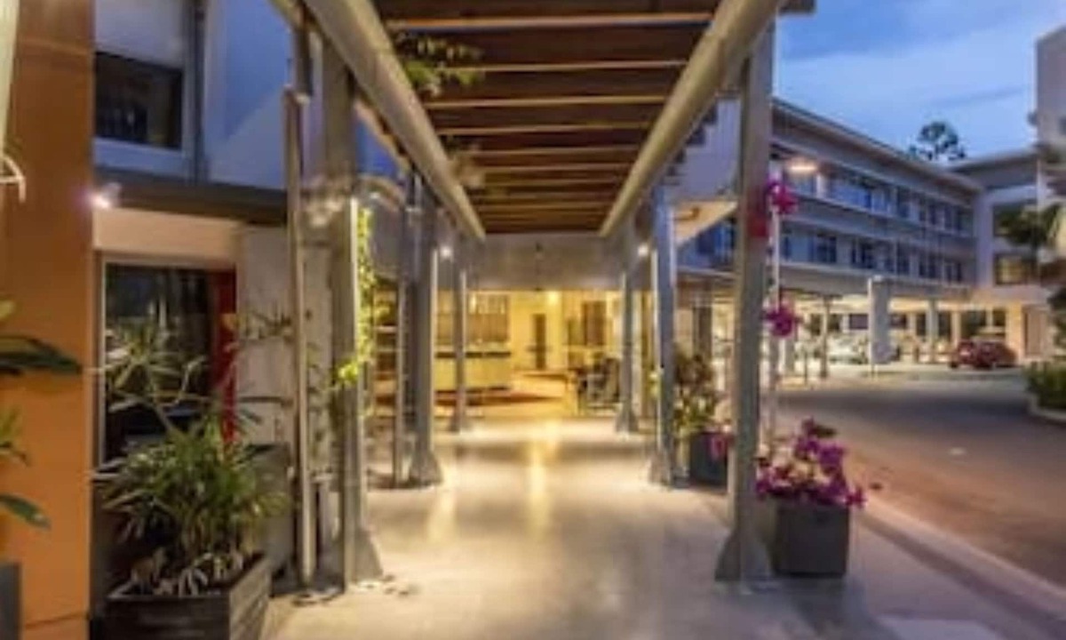 Morningside Hotel | The Colmslie Hotel