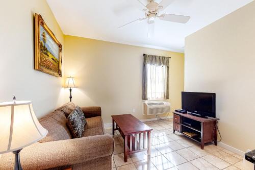 Northeast Harbor Apartment | The Colonels Suites #4 and #5