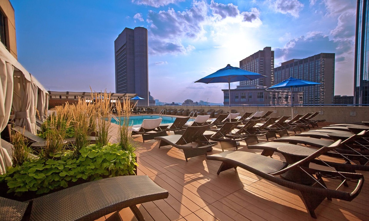 Prudential - St. Botolph Hotel | The Colonnade Hotel Back Bay