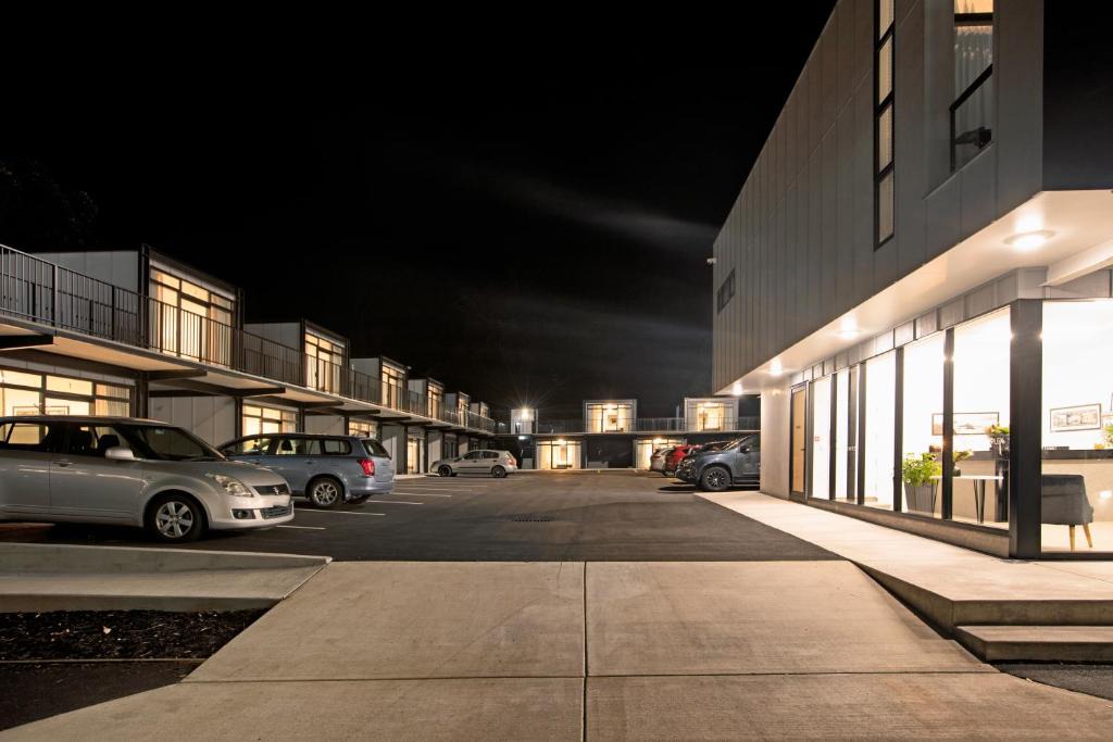 Whakatane Hotel | The Com Plex Motel