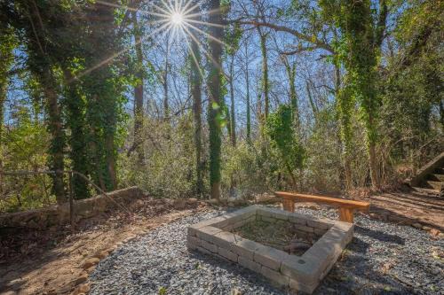 Athens House | The Complex on Bobbin Mills home