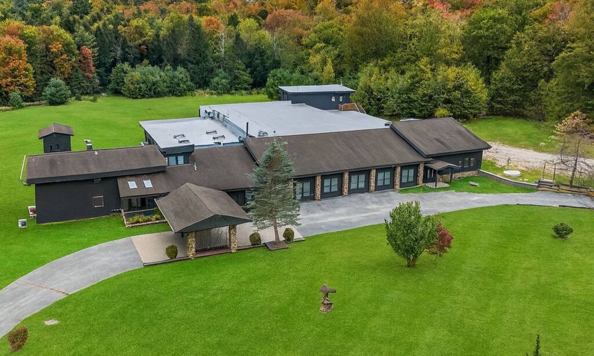 Monticello House | The Compound by Malon Villas