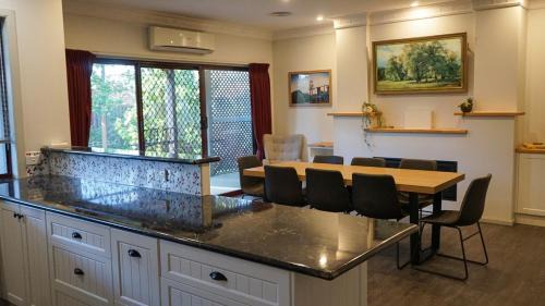 Bendigo House | The Conductors Quarters