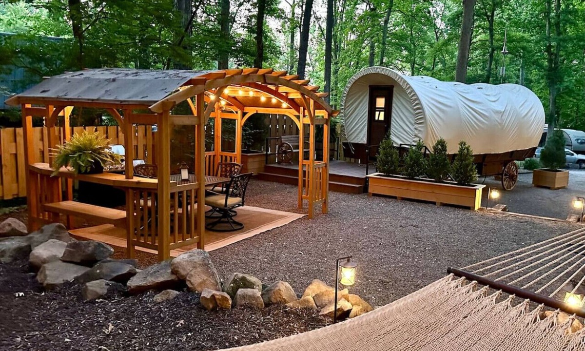 Denver House | The Conestoga Covered Wagon Getaway