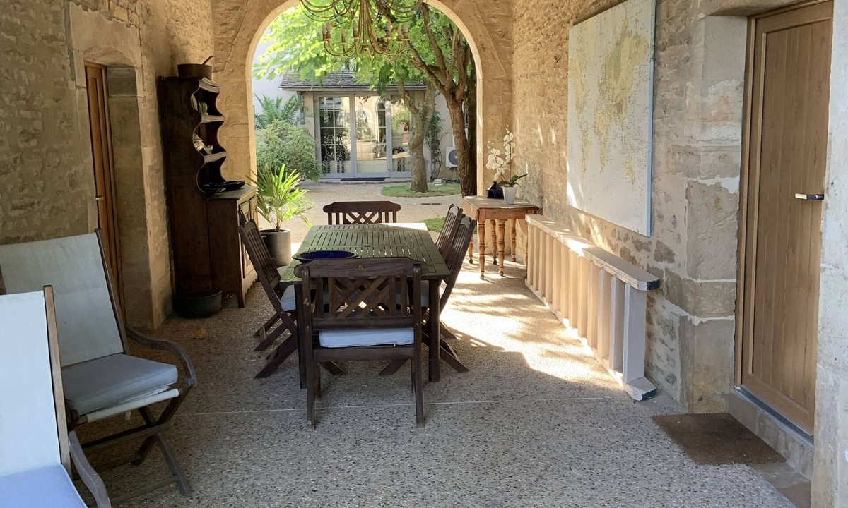 Beaune House | The Confraternity house : Residence with pool