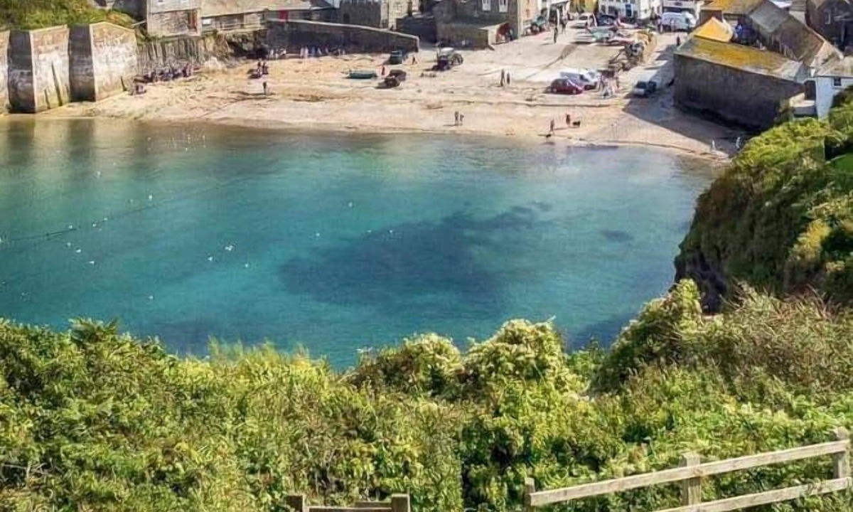 Pendoggett Hotel | The Cornish Arms Inn