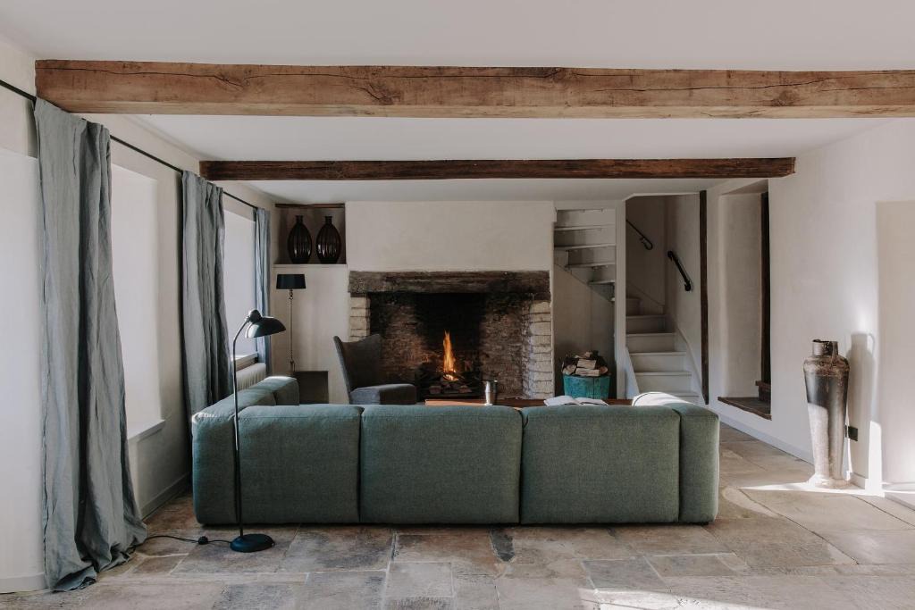 Ozleworth House | The Cotswold Farm Hideaway