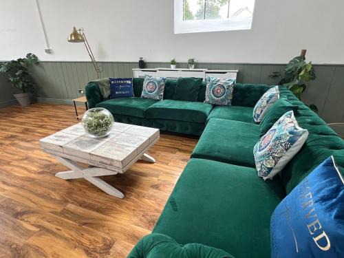 Tetbury House | The Cotswold Wellhouse