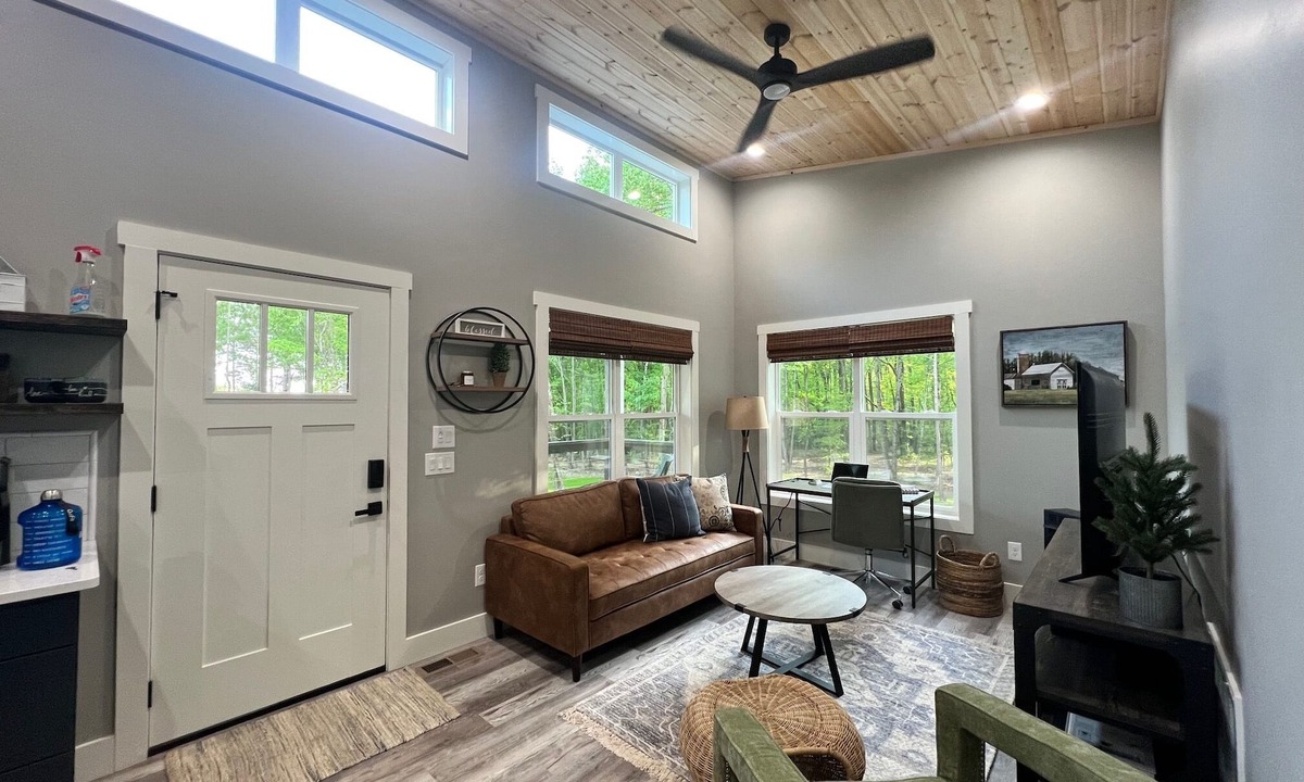 Lenoir City Cottage | The Cottage at Harvest Creek Farm