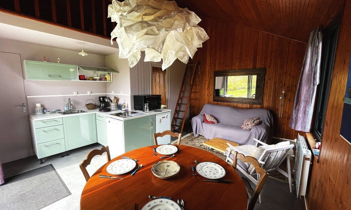 Ploubazlanec Ski Chalet | The cottage