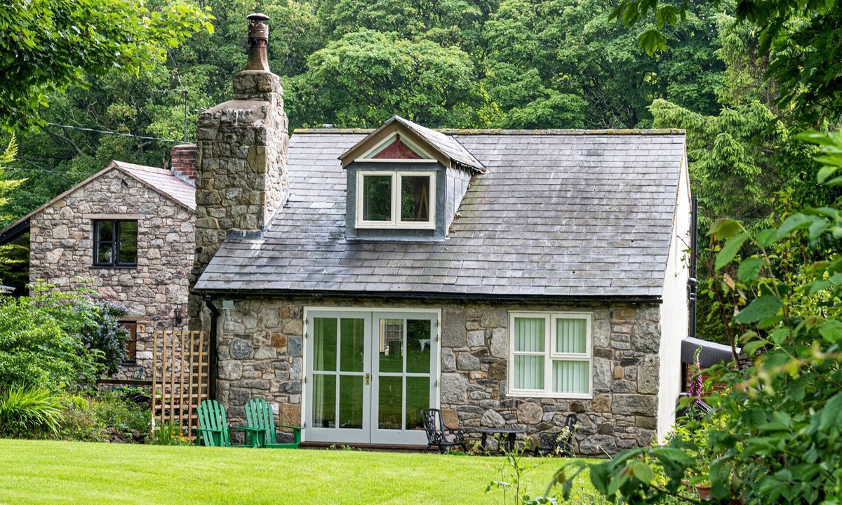 Pantymwyn Cottage | The Cottage