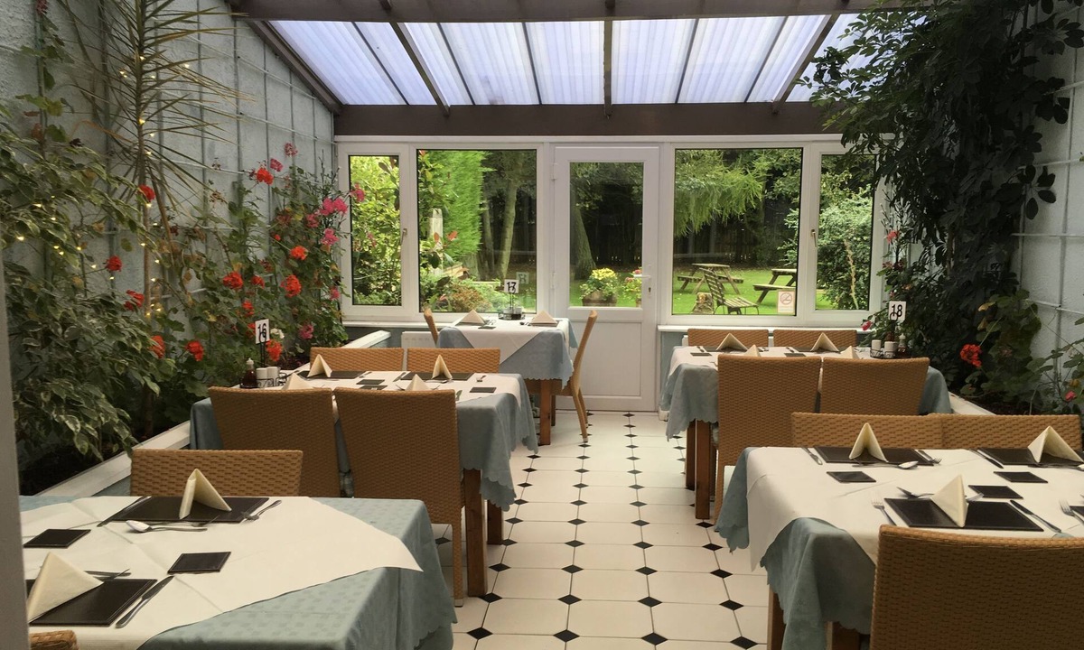 Dunstan Hotel | The Cottage Inn Hotel