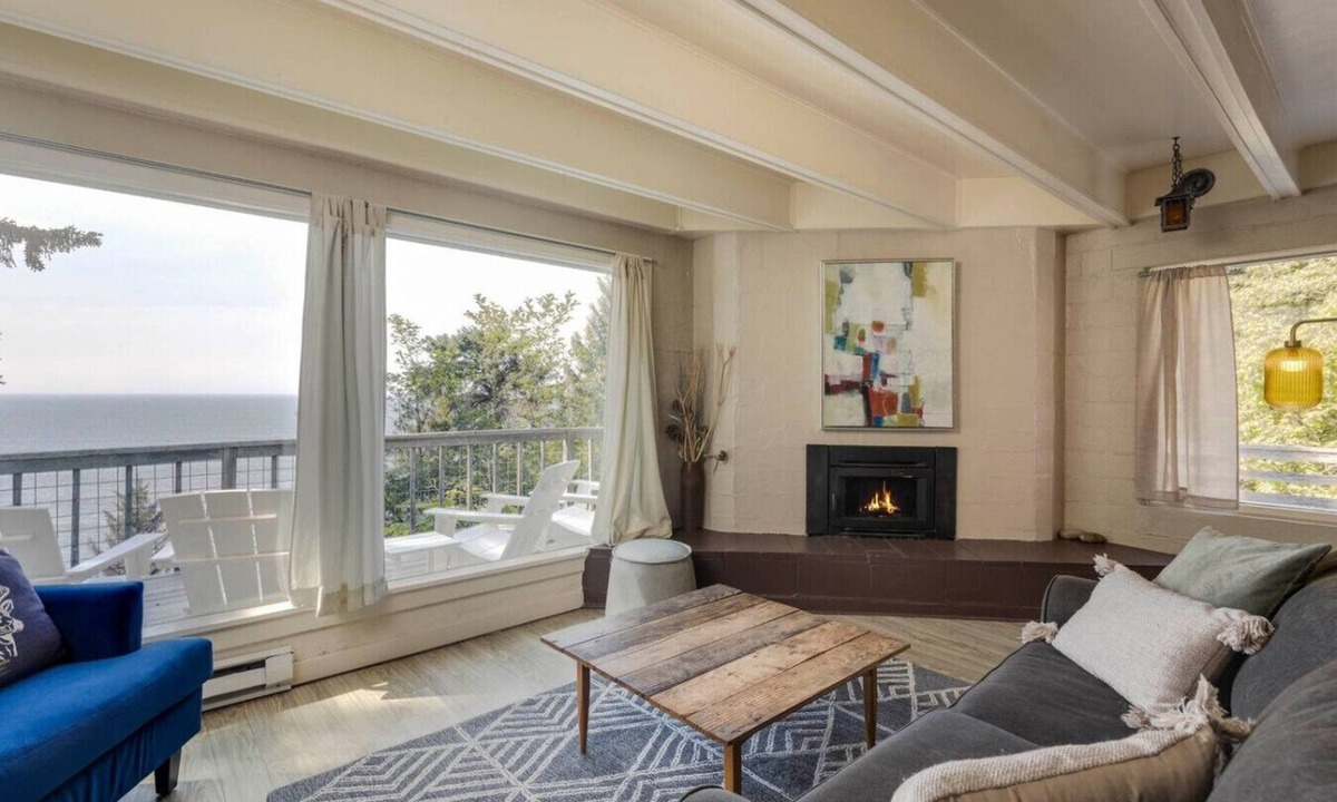 Roads End Cottage | The Cottage – Oceanview Hideaway