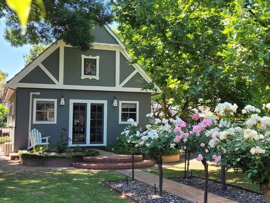 Tatura Apartment | The Cottage on Dhurringile