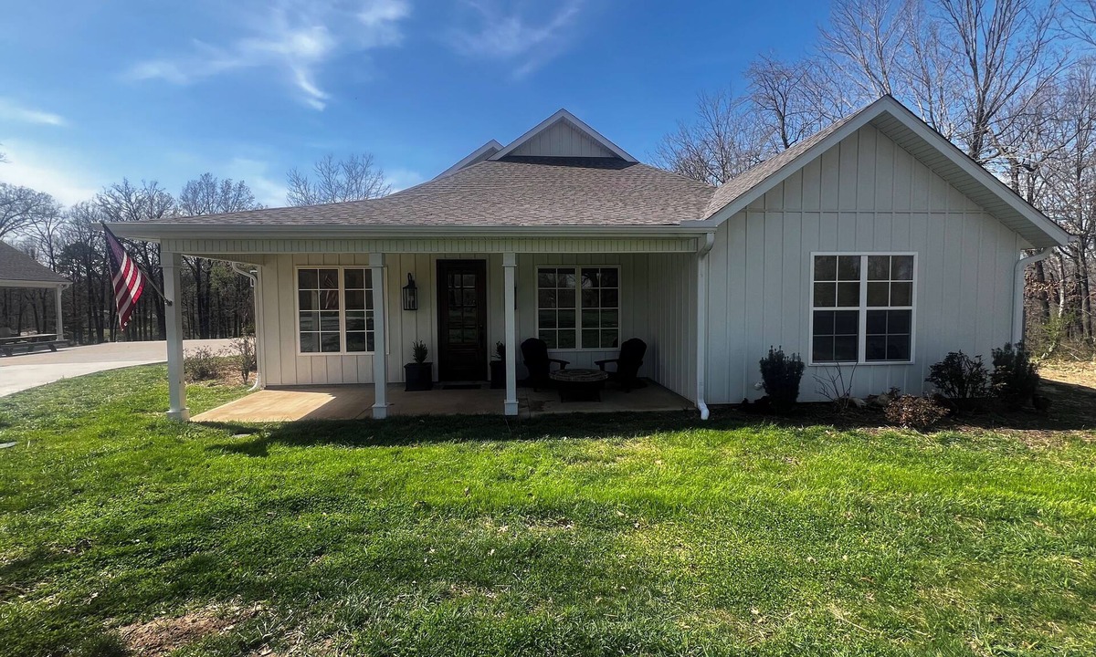 Fayetteville Cottage | The Cottage on Double Springs