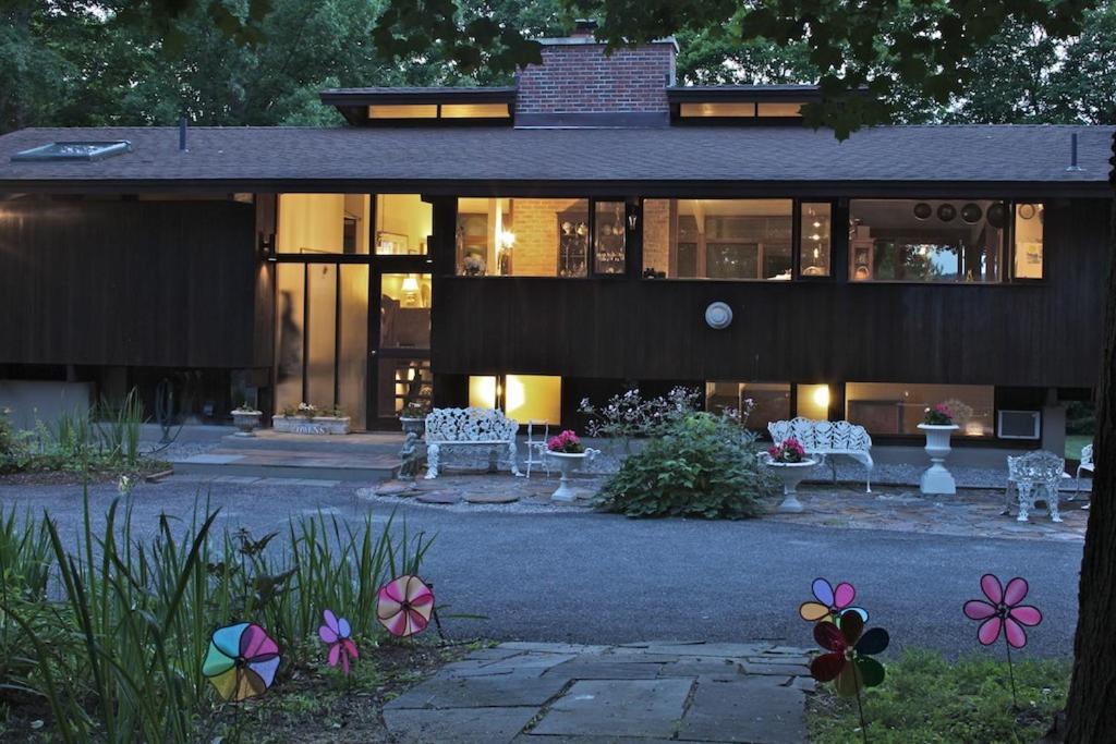 Stockbridge Bed & Breakfast | The Cottage